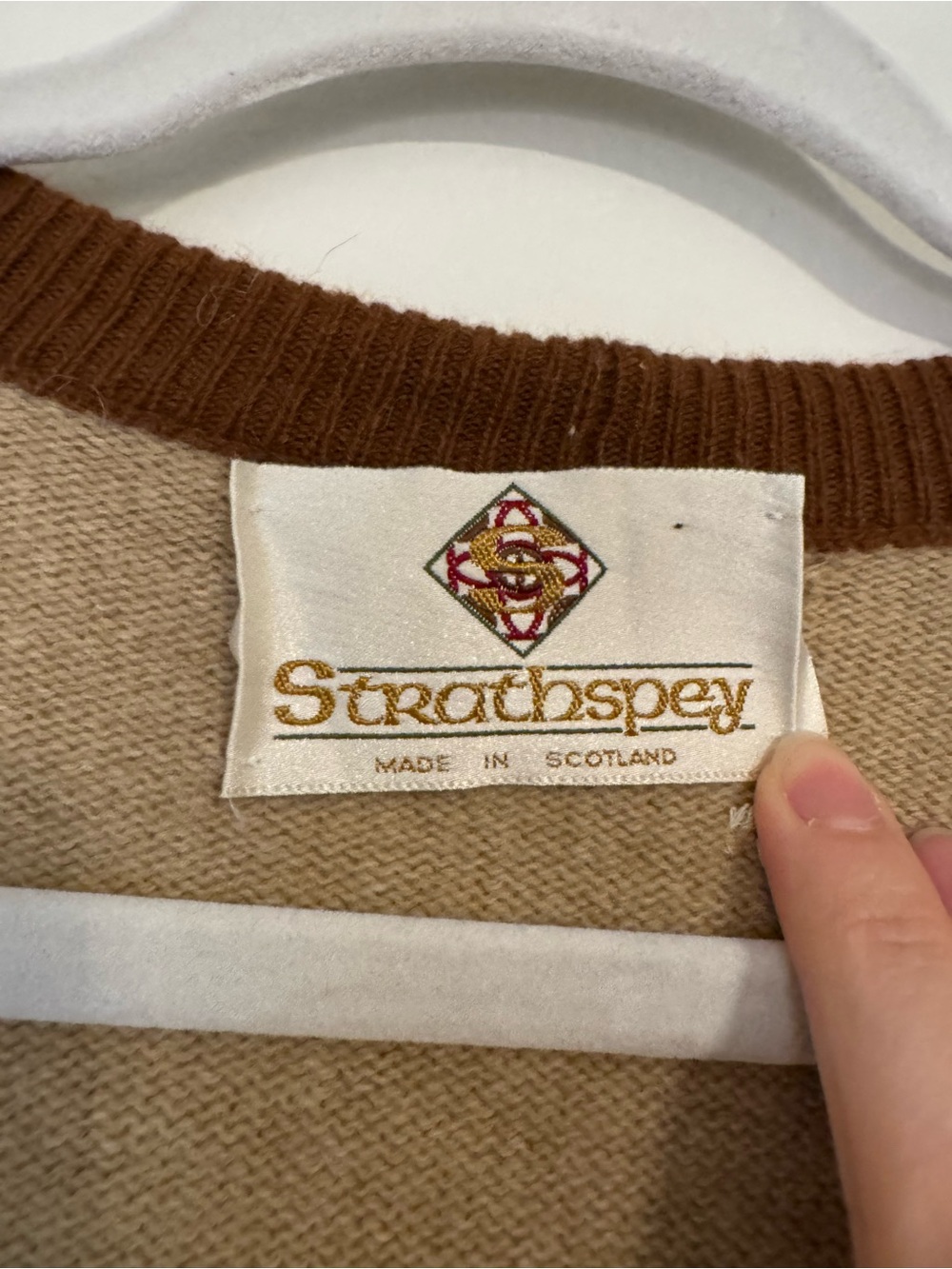 Vintage Made in Scotland Strathspey 100% Wool Blend Brown Cardigan - Picture 8 of 16